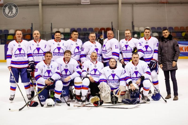 Хоккейная команда "Арсенал"