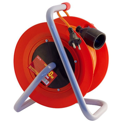 Удлинитель силовой на катушке LUX К1-О-40 ПВС 2*0,75 40м выносная розетка б/з