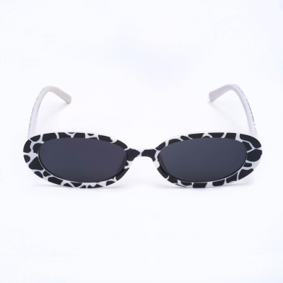 Очки солнцезащитные, ширина 14.3 см, дужка 13.6 см, линза 5.3 х 3 см   7673929