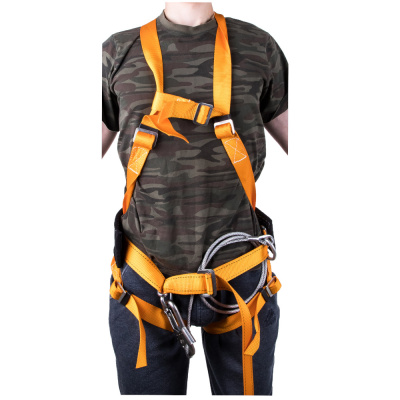 Пояс страховочный с наплечными и набедренными лямками и стропом из метал. троса в ПВХ оболочке