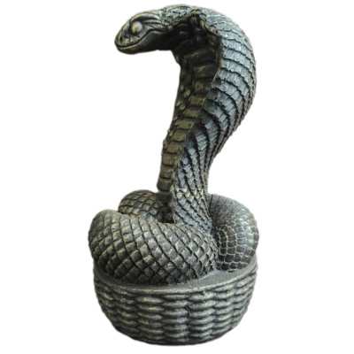 Копилка Кобра в корзине