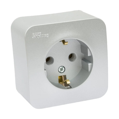 Розетка наружная с заземлением без шторок с изолирующей пластиной, 16А, 250В, алюминий BLANCA