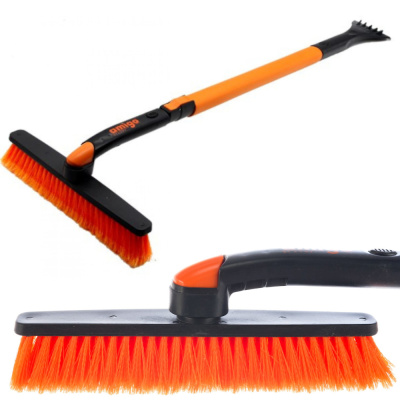 Телескопическая щетка-сметка для снега со скребком ТРУППЕР