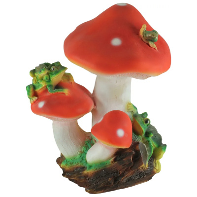 Грибы мухоморы с лягушками