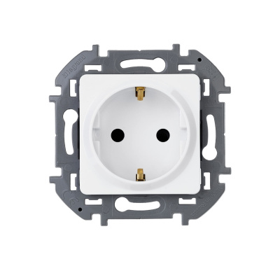 Розетка 2К+З немецкий стандарт 16 А 250 В~ INSPIRIA белый