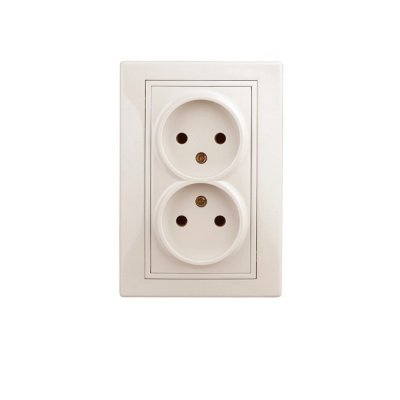 Розетка 2х2P, 16А-250В, IP20, СУ, сл.кость Intro Plano 1-204-02 