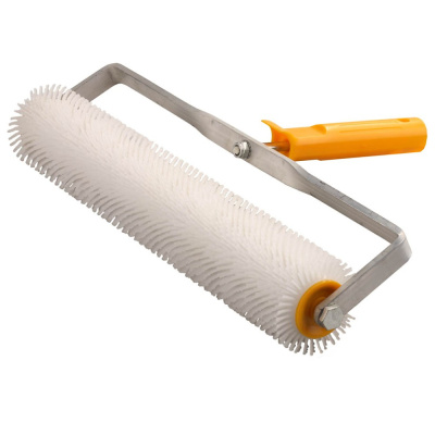 Валик игольчатый STAYER для наливных полов в сборе, пластмассовые иглы, бюгель 8мм, 75х400мм