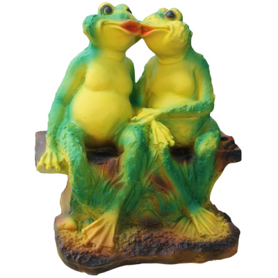 Лягушки на лавке
