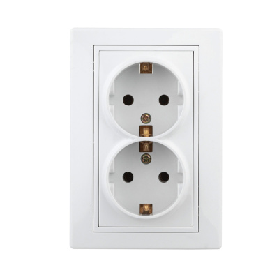 Розетка 2X2P+E Schuko, 16А-250В, IP20, СУ, белый Intro Plano 1-205-01 