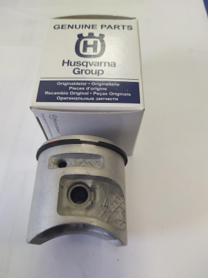 Поршень 450  5440889-05 