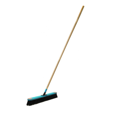 Щётка тротуарная 600 мм, деревянный черенок 2574 FINLAND 